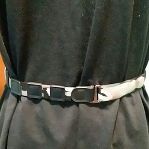 Camo Shirt Stay Belt